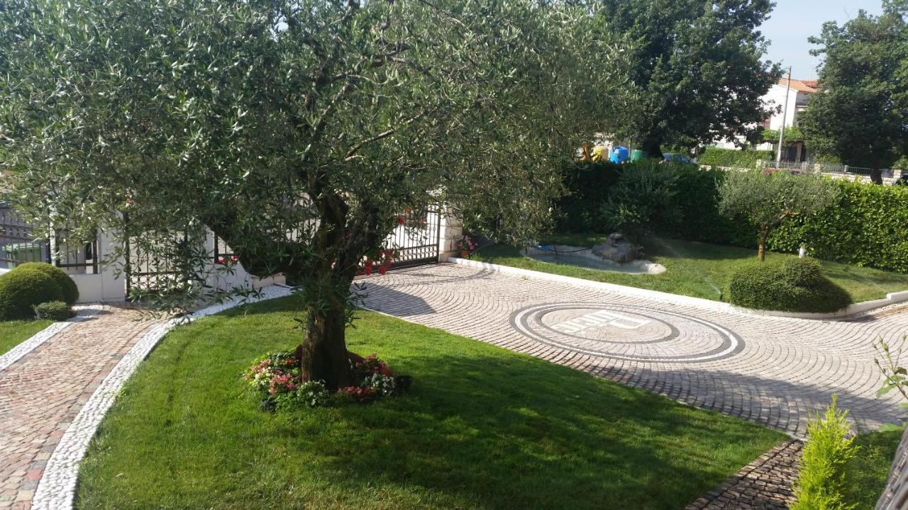 Apartmens Alenka Rovinj Bagian luar foto